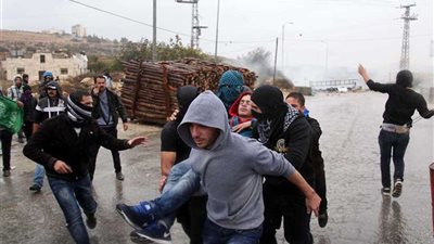 إصابة 20 فلسطينيا برصاص الاحتلال