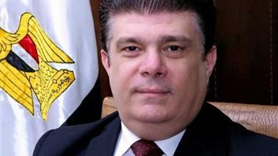 زين يهنئ الرئيس بعيد الشرطة وثورة يناير