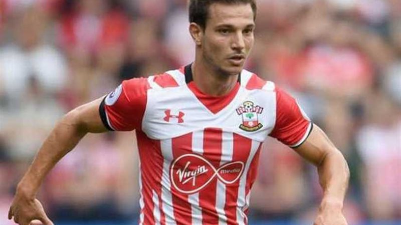 أنتر ميلان يتعاقد