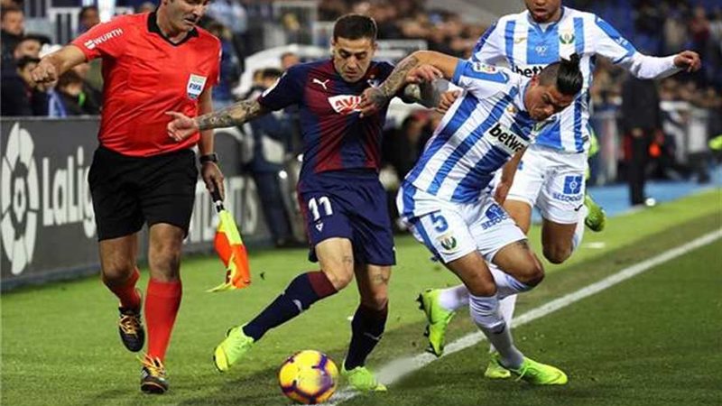 ليجانس يتعادل مع