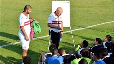 جروس يجتمع بلاعبي الزمالك