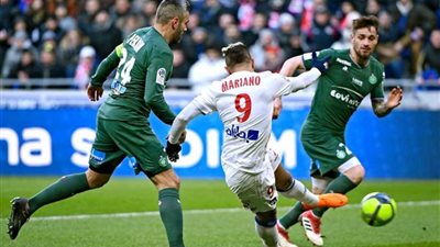 ليون يفوز خارج ملعبه على اميان في الدوري الفرنسي