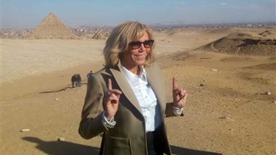 زيارة قرينة الرئيس الفرنسي لمنطقه آثار الهرم.. 
