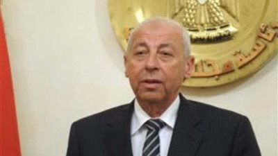 محافظ أسوان يدعو السفير السويدي إلى التعاون في مجال الاستثمار