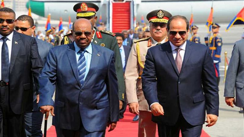 الرئيس السوداني يصل
