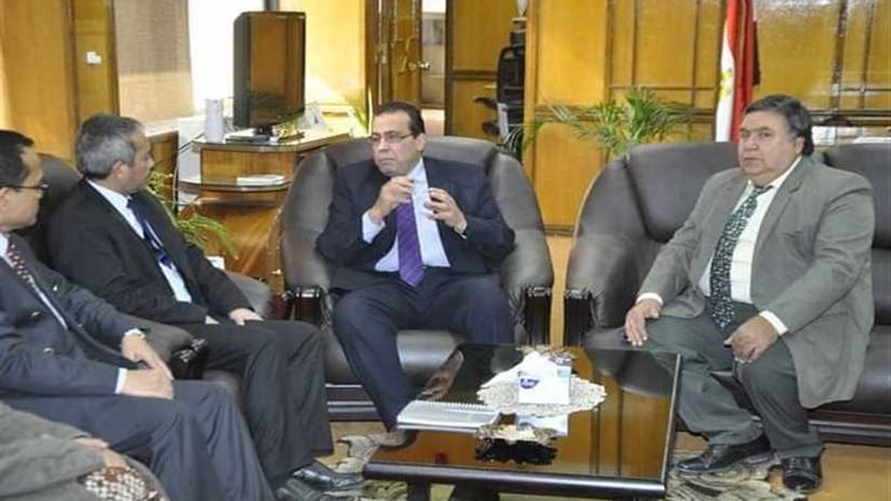 وفد إندونيسي يزور