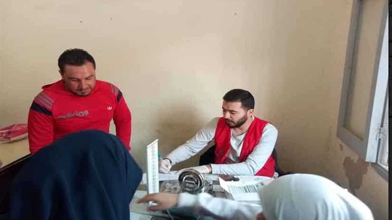 فحص 2052 فردًا في