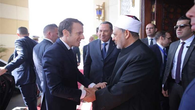 الإمام الأكبر يستقبل