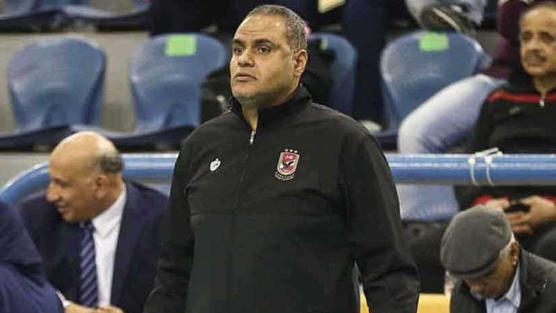 مدرب طائرة سيدات