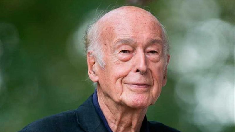 بعد زيارة ماكرون