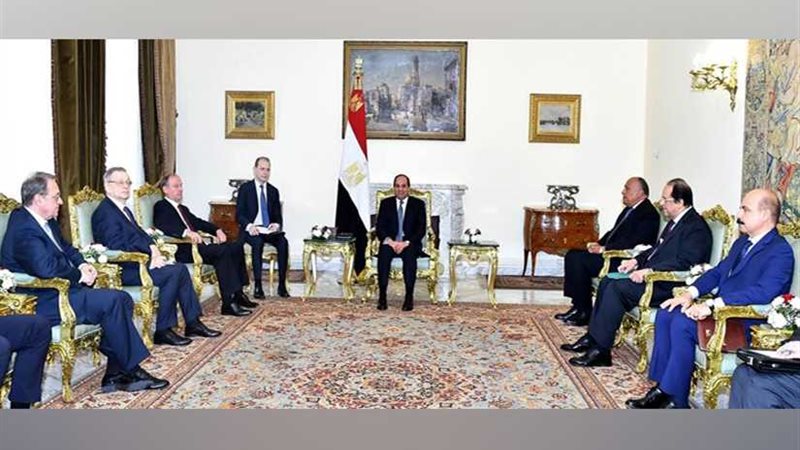 السيسي يبحث مكافحة