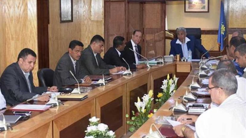 محافظ أسوان يتابع