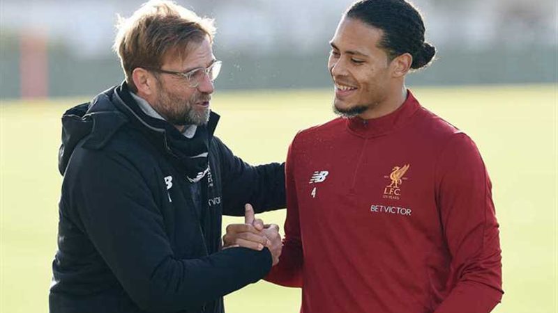 كلوب يؤكد عودة فان