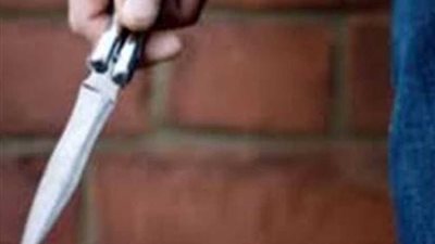 سائق توك توك يطعن زميله بسب الزبائن بشبين القناطر