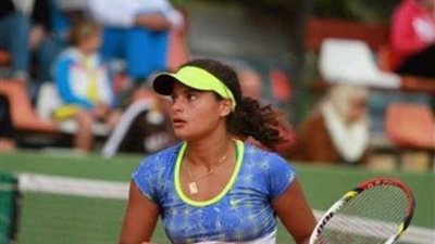 المصرية ميار شريف تتأهل إلى الدور الثاني ببطولة مصر الدولية للتنس