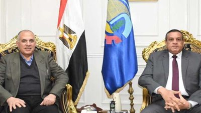 وزير الري يفتتح 