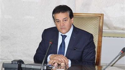 وزير التعليم العالي يوجه بمشاركة المراكز البحثية في تنفيذ برنامج جامعة الطفل