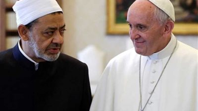 الإمارات: زيارة شيخ الأزهر والبابا فرانسيس رسالة للعالم