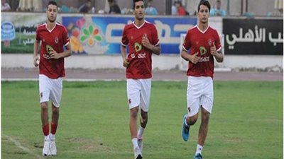 فقرة خاصة في تدريبات الأهلي للثنائي عمرو جمال وباسم علي