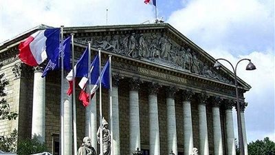 فرنسا تأسف لقرار أمريكا