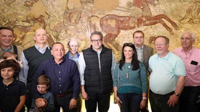 موجز 24 .. وزيرا الآثار والسياحة يصطحبان سفراء ومستشارين ثقافيين لـ١١ دولة أجنبية بجولة في آثار المنيا