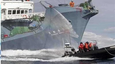 طوكيو: موسكو تحتجز سفينة صيد يابانية بزعم ممارسة نشاط في المنطقة الاقتصادية لروسيا