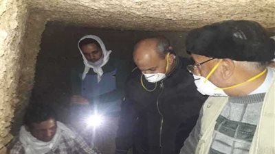 بعثة جامعة المنيا تكتشف خبيئتين للمومياوات بـــ