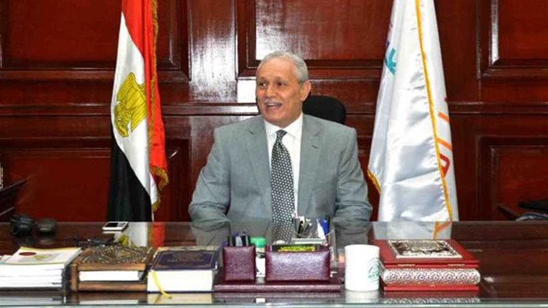 محافظ الأقصر يبحث