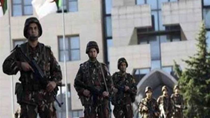 إرهابي يسلم نفسه