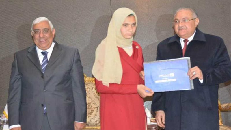 تكريم الفائزين في