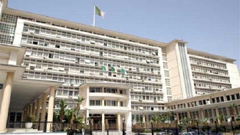 الجزائر: 172 مرشحًا