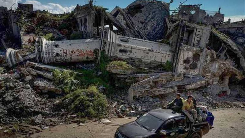 مقتل وإصابة 6 أشخاص