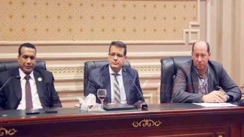 رضوان يسلم رسالة