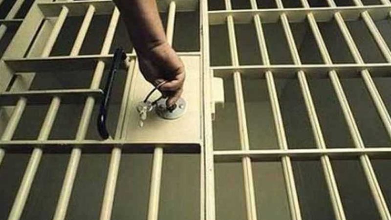 باريس تطالب كاراكاس