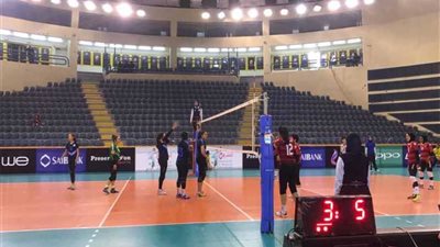 الدفاع الحسني يفوز على المحرق 3 - صفر بالبطولة العربية لسيدات الطائرة