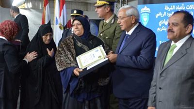 نادي جزيرة الورد يكرم 25 من أسر شهداء الشرطة