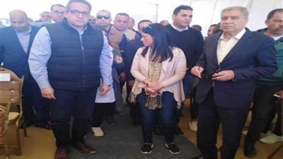 وزيرا الآثار والسياحة يصلان 