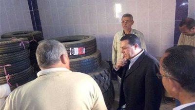 رئيس مركز ملوي بالمنيا يتابع أعمال الحملة الميكانيكية