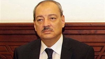 بلاغ يتهم وزير الثقافة وآخرين بوقف عرض مسرحية 