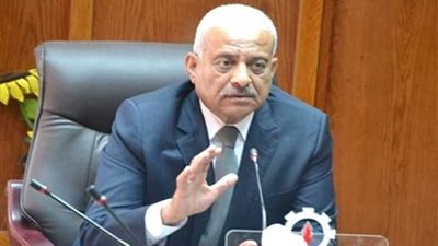 محافظ السويس يعتمد نتيجة الشهادة الإعدادية بنسبة نجاح 57.10 %