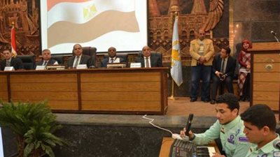 تكريم أبناء شهداء الشرطة في جميع المراحل التعليمية في الغربية