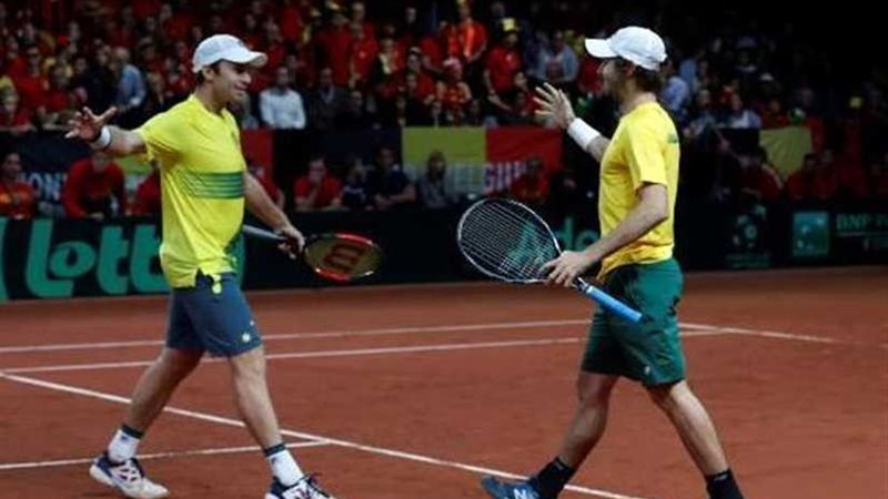 أستراليا تتأهل لنهائيات