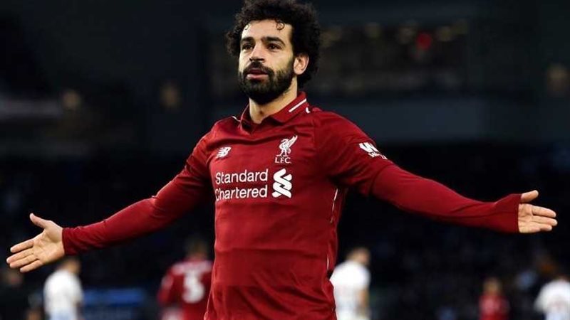 «صلاح» على رأس التشكيلة