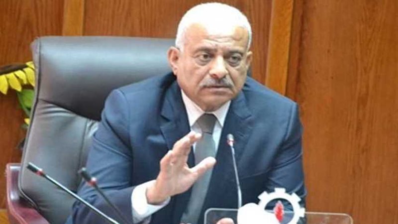 محافظ السويس يعتمد
