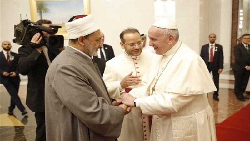 موجز الرابعة.. بابا