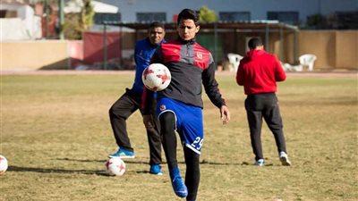 ‏عمرو جمال يغادر مران الأهلي بسبب الإصابة