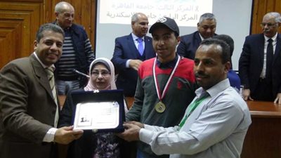 ميداليات ذهبية وفضية لـ 