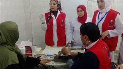 فحص مليون و308 آلاف مواطن في 100 مليون صحة ببني سويف