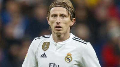 ريال مدريد يخوض الكلاسيكو أمام برشلونة بتشكيل ناري