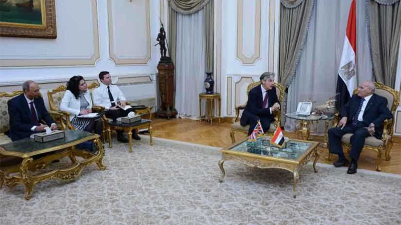 العصار يبحث مع سفير